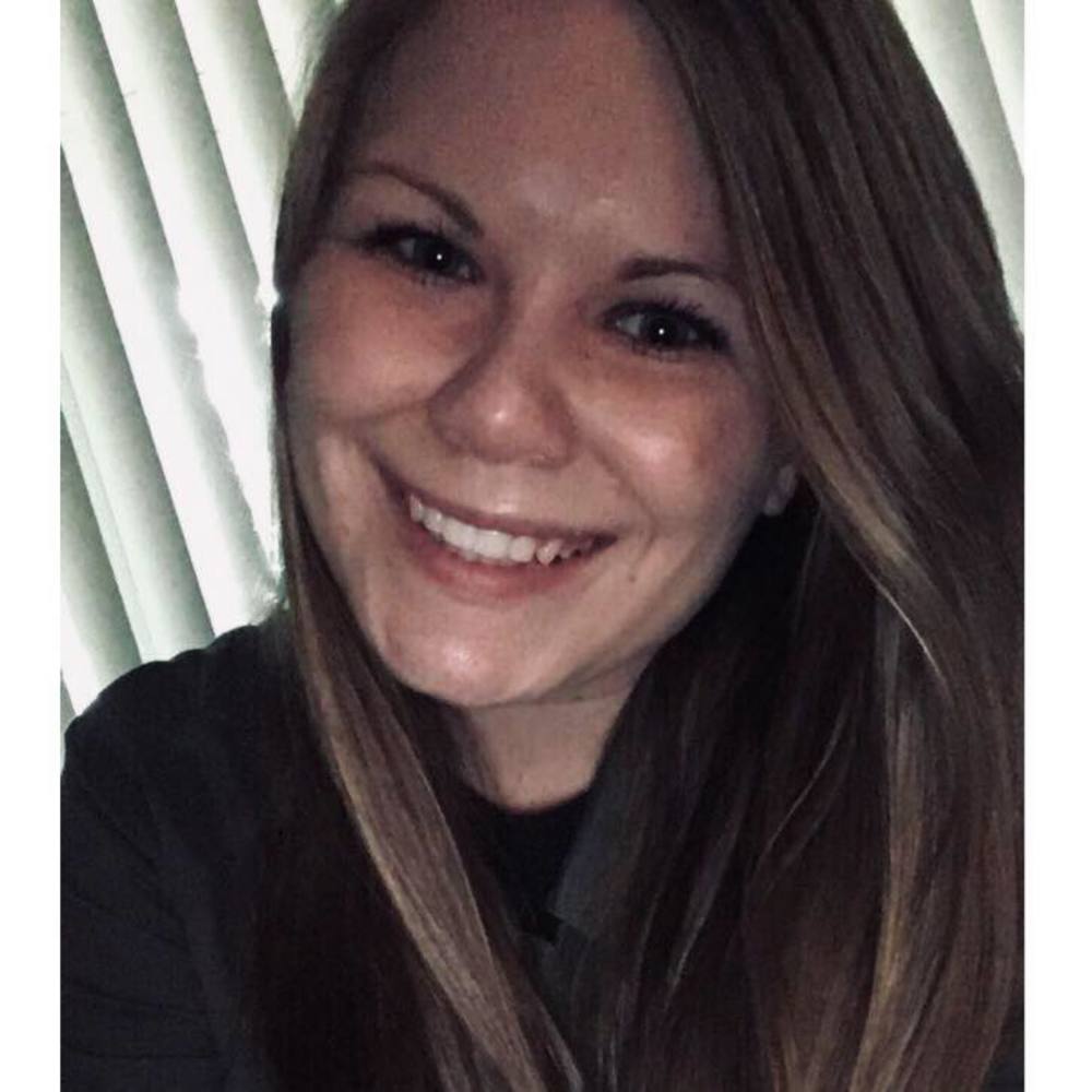 Meet your Posher, Dakota